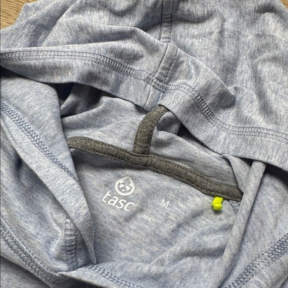 Tasc Thoroughbred Club of America Logo Light weight Hooded Longsleeve Shirt Sz M - Picture 7 of 10